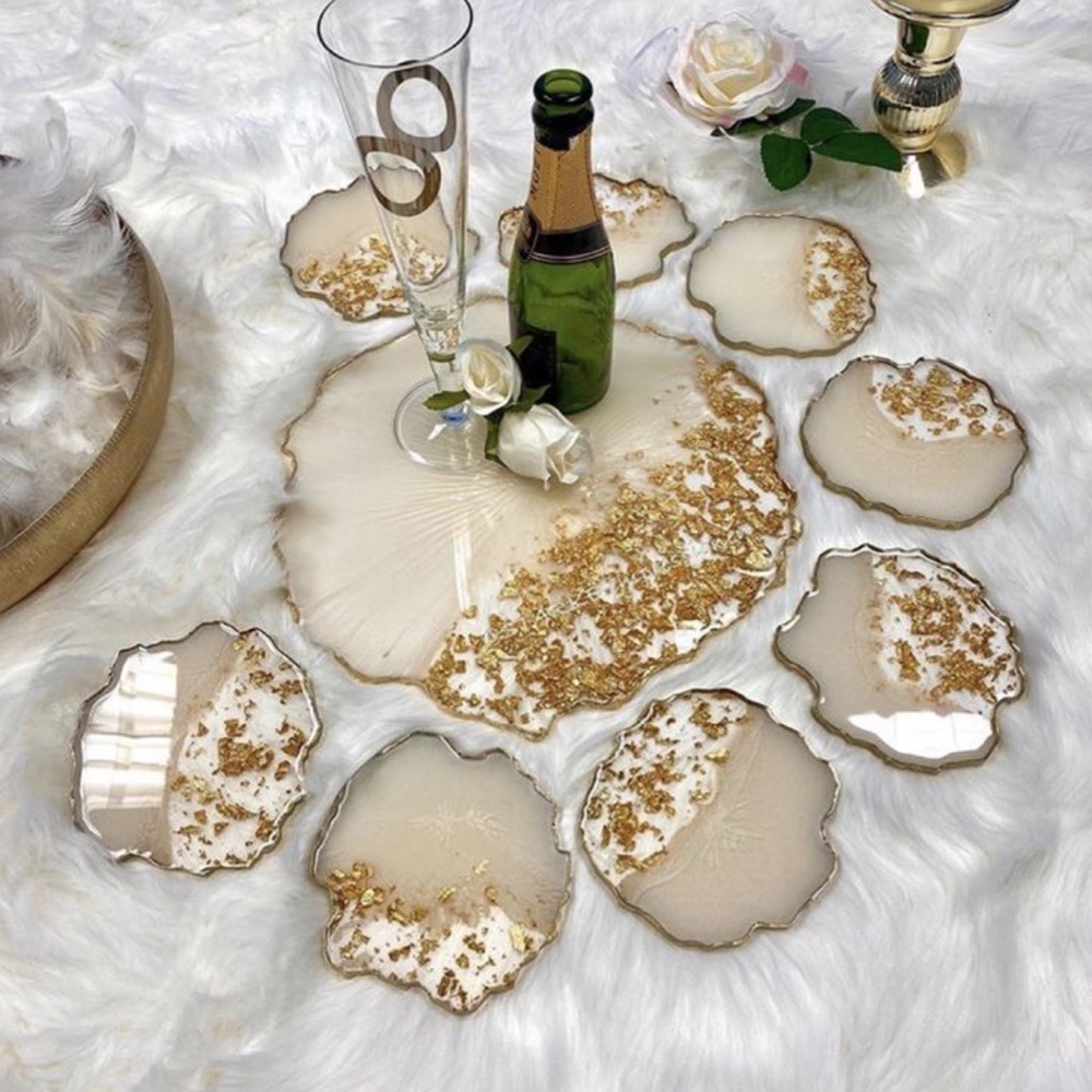 Set of 4 Coasters and 1 Large Tray - Picture 4 of 8